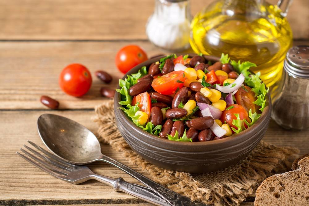 طريقة عمل سلطة فاصوليا حمراء بالذرة