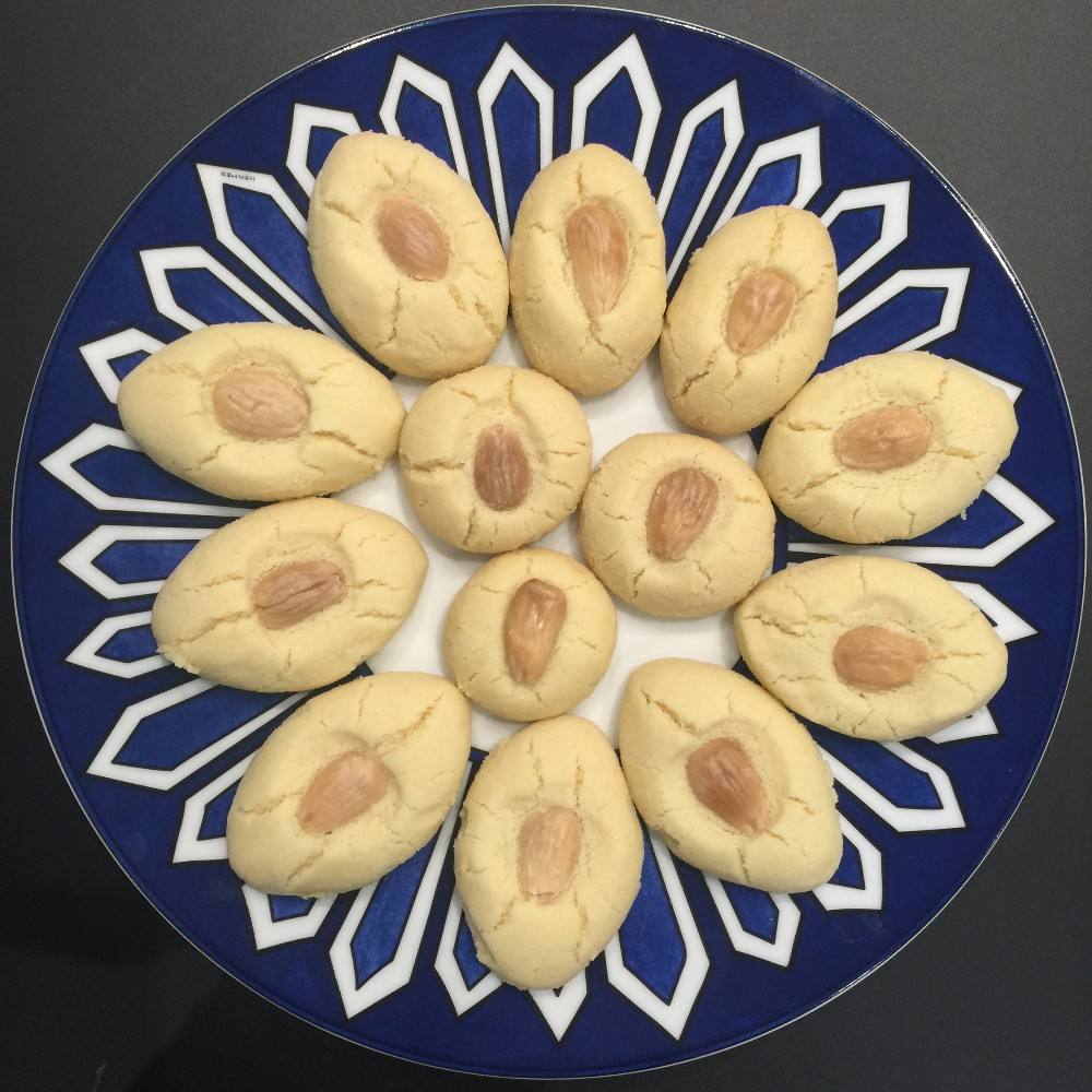 طريقة عمل الغريبة باللوز
