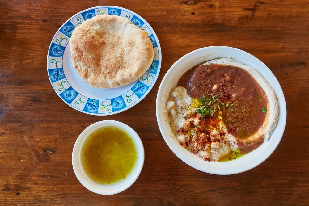 طريقة عمل الفول بالثوم و الطحينة للسحور