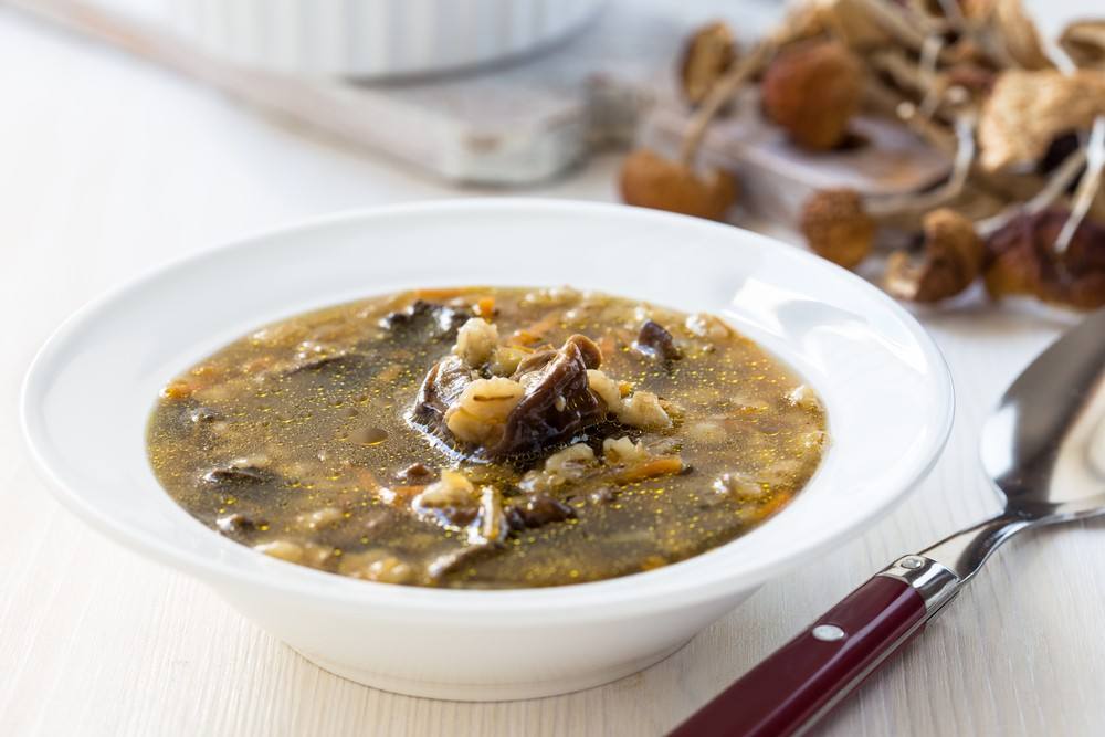 طريقة عمل شوربة لسان العصفور بالكبد و القوانص