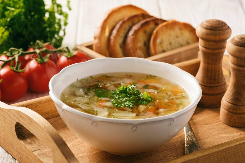 طريقة عمل شوربة الخضار بالتوابل الإيطالية