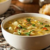 طريقة عمل  شوربة البطاطس والذرة بالبصل