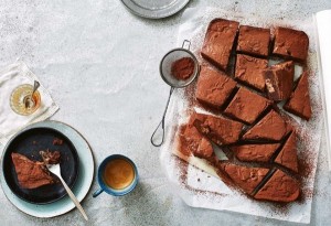 طريقة عمل براوني بقطع الشوكولاته سهلة و شهية