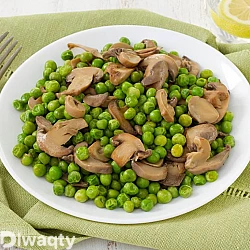 البازيلاء والمشروم المشوحة لرجيم متوازن