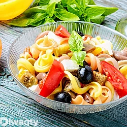 سلطة المكرونة بالخضار بدون مايونيز
