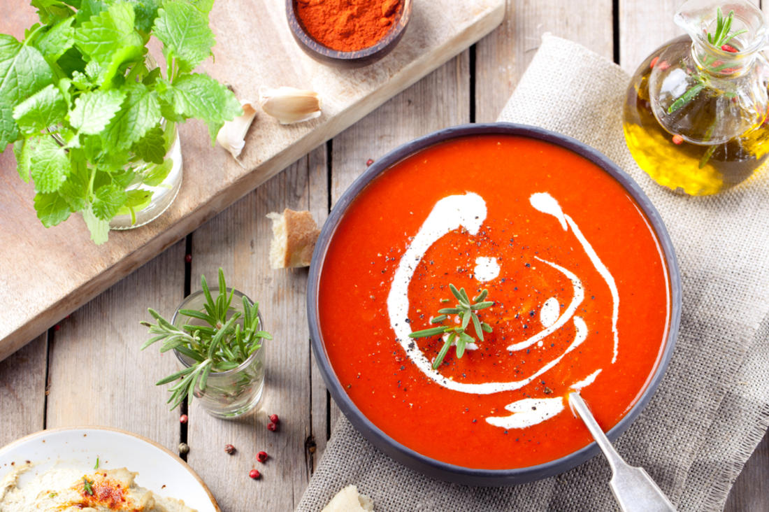 شوربة الطماطم بالكريمة
