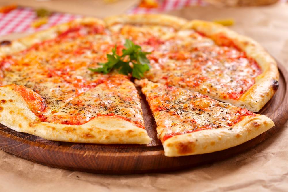 طريقة عمل بيتزا مارغاريتا لايت