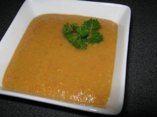 شوربة العدس الأصفر أو الأحمر
