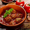 طريقة عمل كرات اللحم بالطماطم