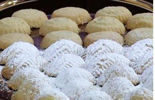 معمول بالفستق والتمر