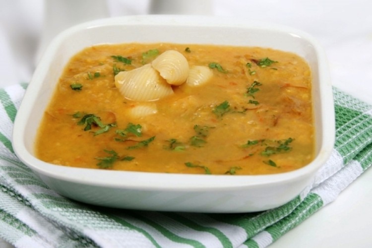 شوربة العدس على الطريقة الخليجية
