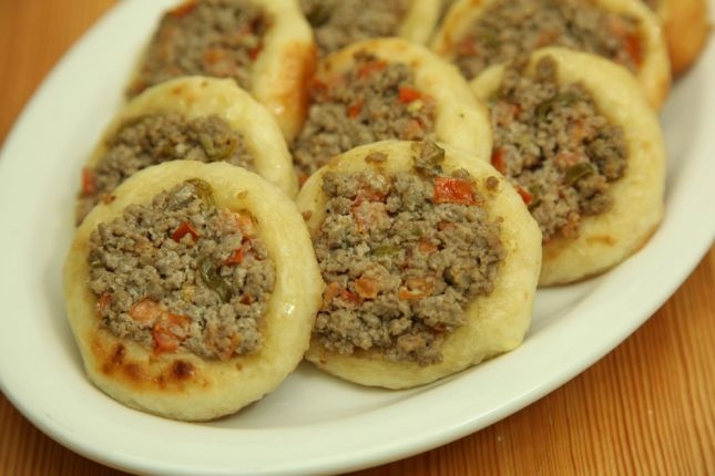 صفيحة لحم بالطحينة