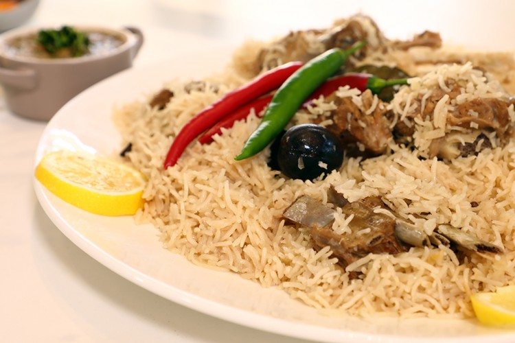 كبسة دجاج تندوري بدجاج اليوم مع الأرز