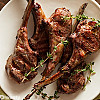ريش اللحم المشوية بصلصة الصويا والعسل