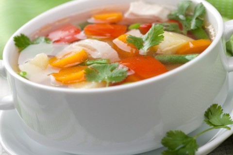 شوربة الدجاج والخضروات