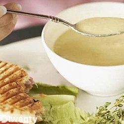 7 وصفات لحساء البطاطا والكراث