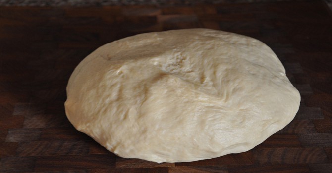 عجينة البيتزا الطرية