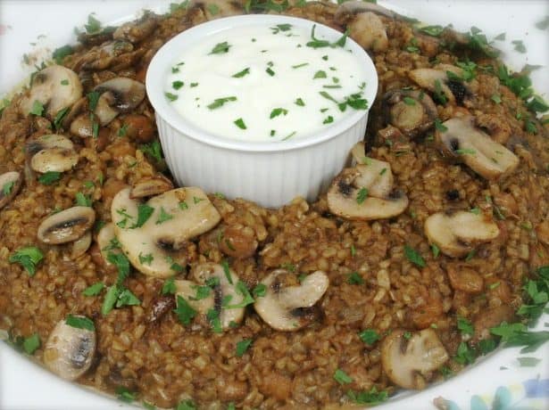 برغل مفلفل بالحمص والفطر