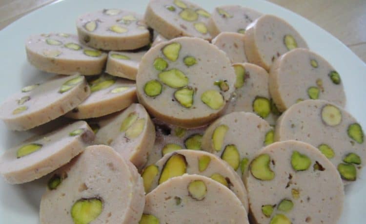 مرتديلا الدجاج الحلبية