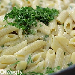 طريقة عمل مكرونة بالكريمة والجبنة