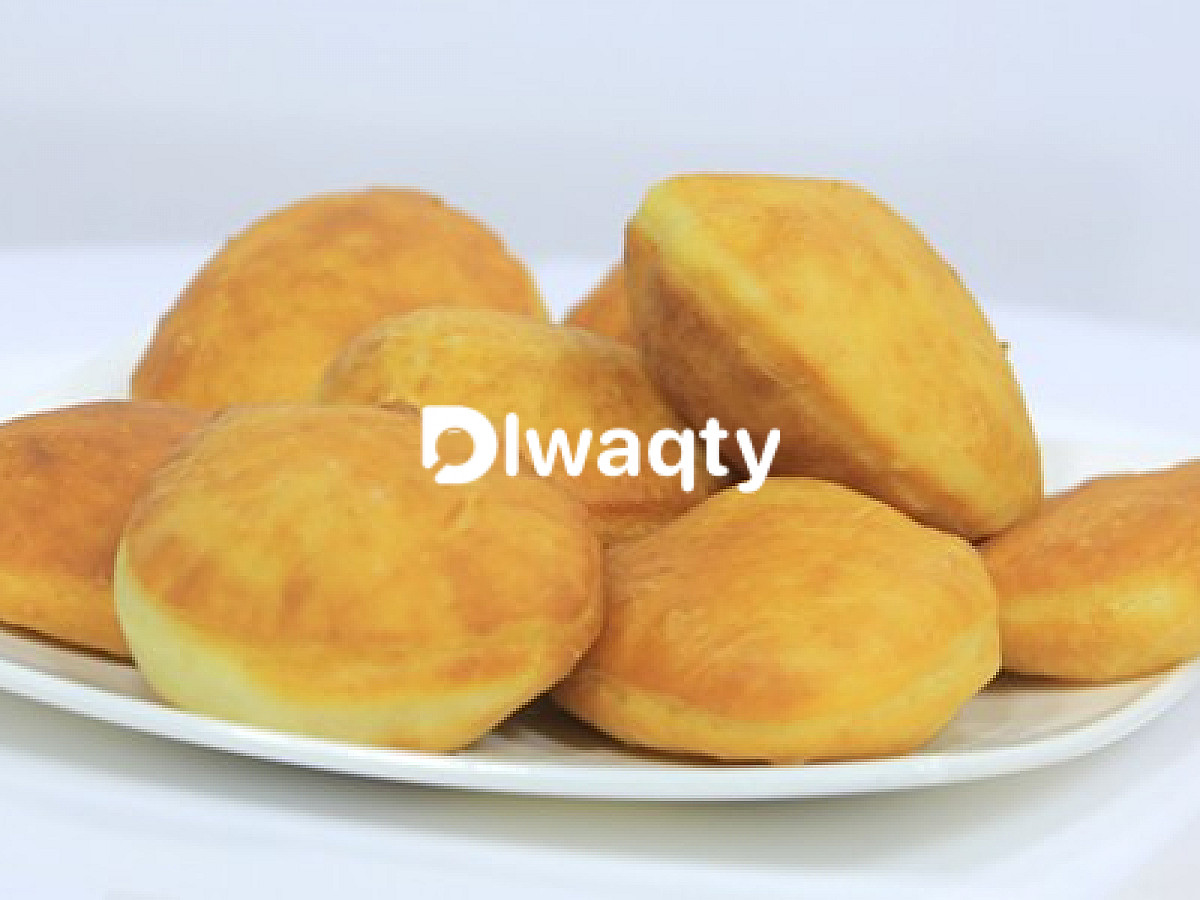 طريقة عمل فطيرة مقلية بالسمسم