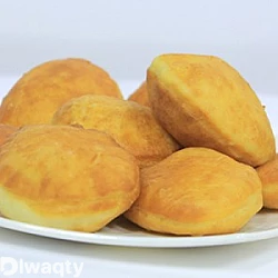 طريقة عمل فطيرة مقلية بالسمسم