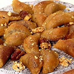 طريقة عمل قطايف بالتمر