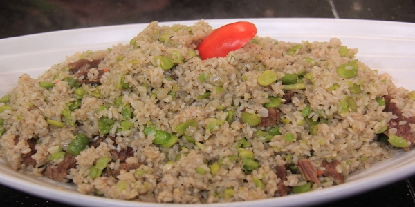 طريقة عمل أرز باللحم والفول الأخضر