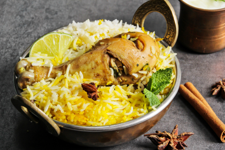 برياني دجاج بالزبادي
