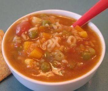 شوربة المكرونة بالطماطم