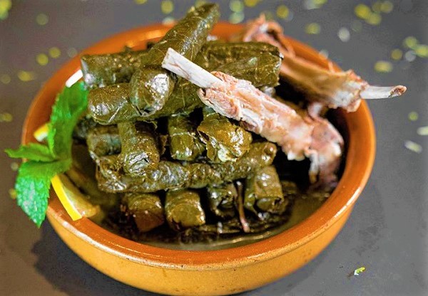 طريقة عمل ورق العنب باللحم الضاني
