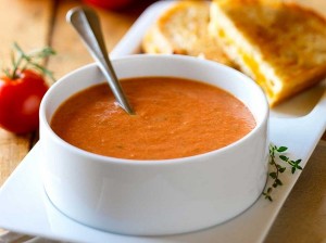 طريقة عمل شوربة الكرفس الحارقة للدهون