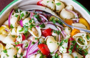 طريقة عمل سلطة فاصوليا بالمكرونة