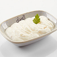 سلطة ثومية