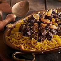 أرز بالخلطة والمكسرات
