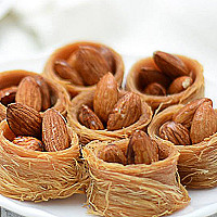 كنافة اساور لوز