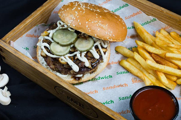 ماديرا كافيه & ريستوران - Image 6