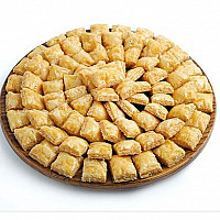 بقلاوة مربعات سادة