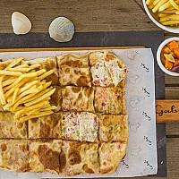 الجبنة مع الخضراوات