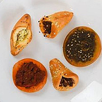 علبة مناقيش