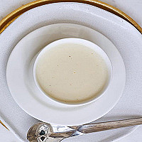 شوربة كريمة بالدجاج