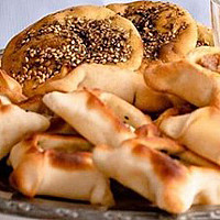 مينى منقوشة سجق و جبنة