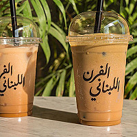 لاتيه حلو مثلج