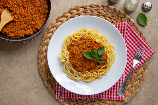 مكرونة بصوص البلونيز