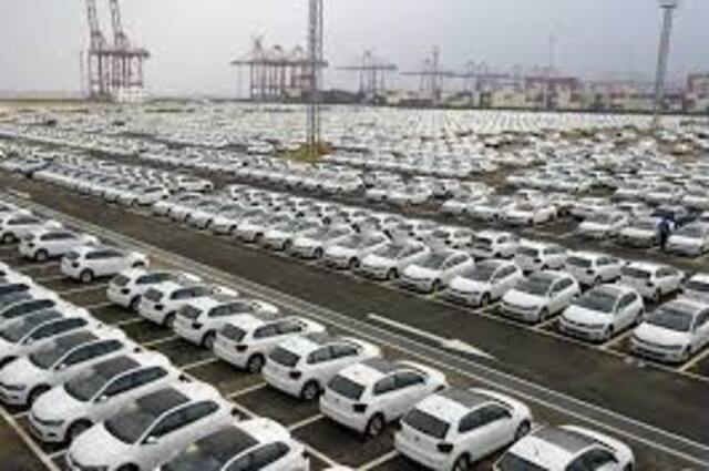مصر تشهد بيع قرابة 80 ألف سيارة في 11 شهر 
