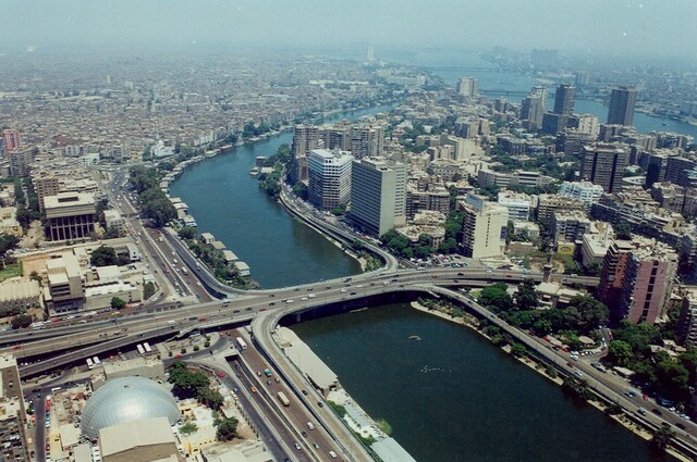 تعرفوا أماكن الغلق والتحويلات لمطالع ومنازل كوبري 15 مايو