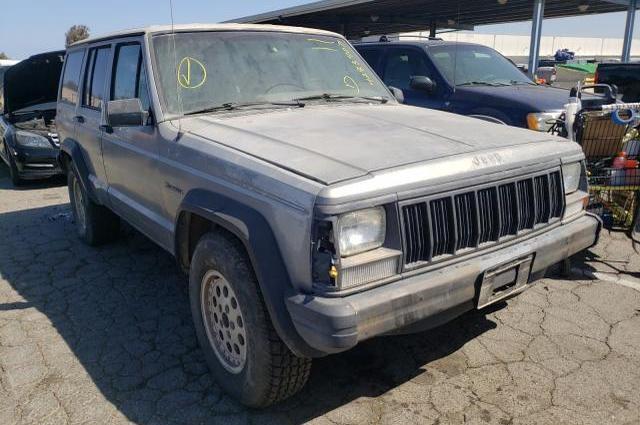 جيب شيروكي وفيات في مزاد جهات حكومية بمصر