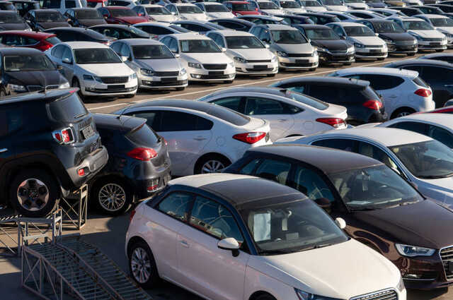 سوق السيارات المستعملة يواجه المزيد من الصعوبات عالمياً .. والعكس في مصر!!