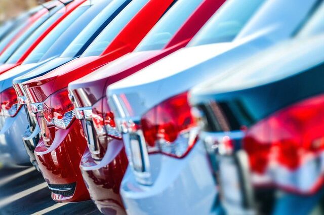 خبير : توقعات باستمرار زيادة أسعار السيارات لنهاية 2023