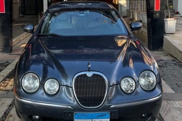 سيارة اليوم المستعملة : جاجوار S-Type موديل 2005 بسعر نيسان صني